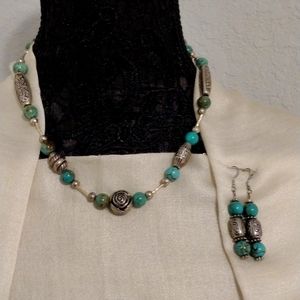 🎀 Fashion Necklace Set.